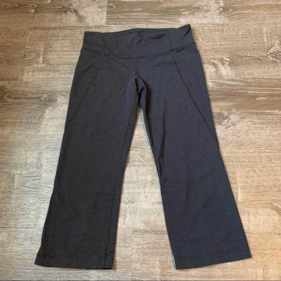 lululemon athletica Pants - Lululemon Black Size 6 Gather and Crow Crop Leggings